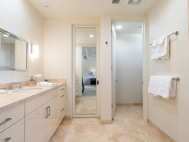 16 Judd Ter — Photo 6