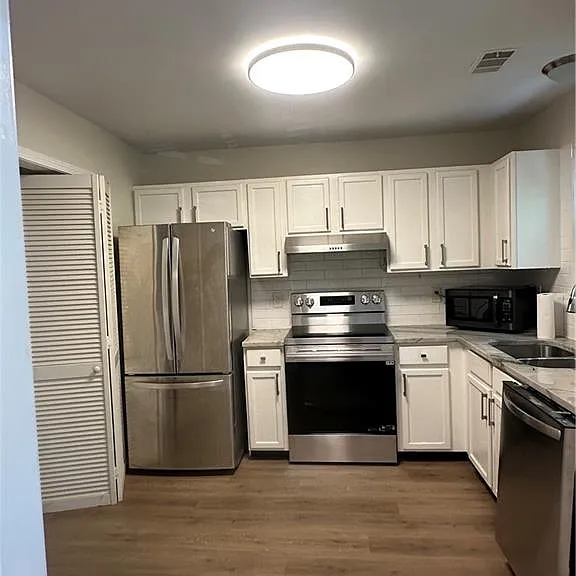 3155 Cape Cir — Photo 6