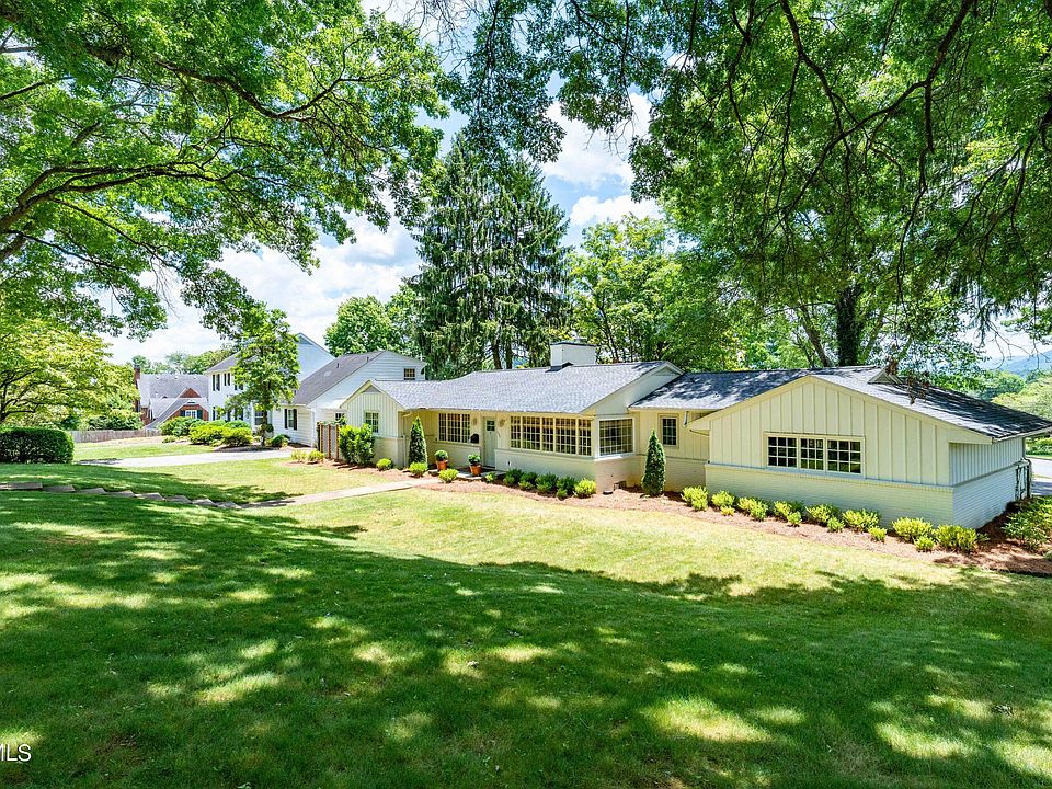 1st image of 698 Green Ln