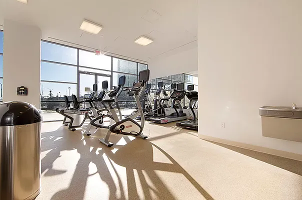 Sold by Modern Spaces | media 10