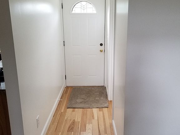 3rd image of 408 W Charlotte St