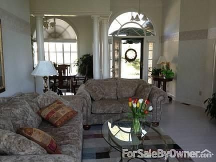 3rd image of 5801 Whispering Hills Dr