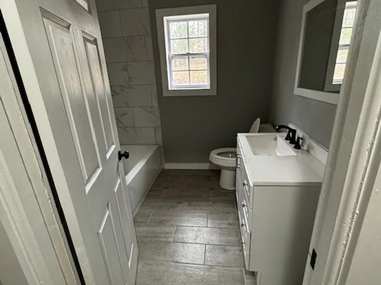 201 Old Harrison Cir SW — Photo 6