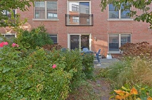5th image of 323 Boylston St Unit 101