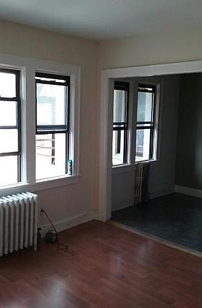 3rd image of 8 Howard Ave
