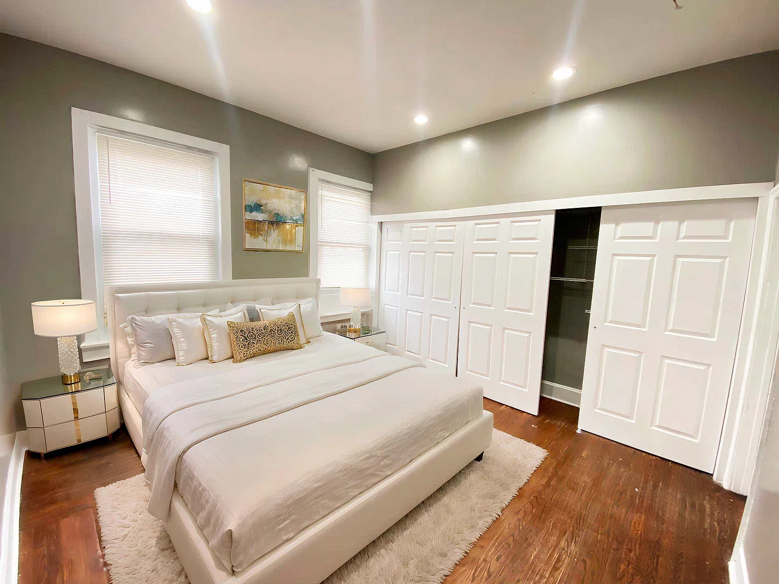 1 bed, 1300 sqft, $925 — Photo 1