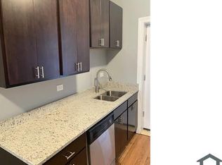 222 N Kilbourn Ave #1-2, Chicago, IL