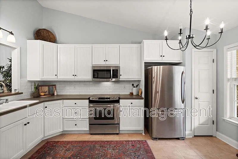 2 bed, 2.0 bath, 1200 sqft, $2,100 — Photo 4