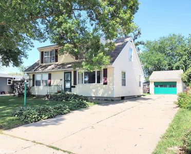 1806 S 6th St, Marshalltown, IA, 50158