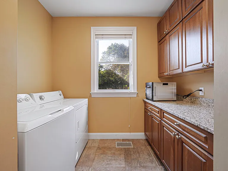 32 Vail Ave #A — Photo 27
