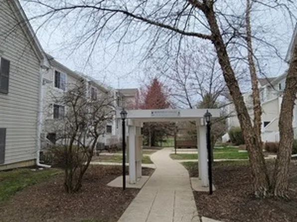 59 S Treehouse Ln #59, Round Lake, IL 60073