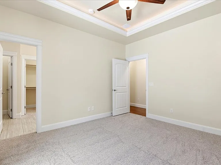 1415 E Summerheights Dr — Photo 21