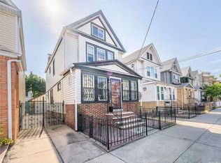 8832 74th Pl, Woodhaven, NY 11421