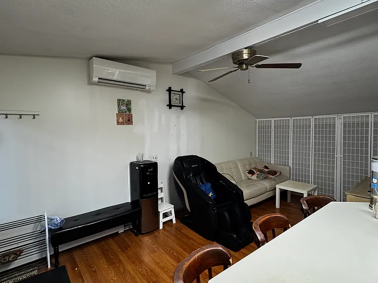 28 Portland Rd #1 — Photo 3