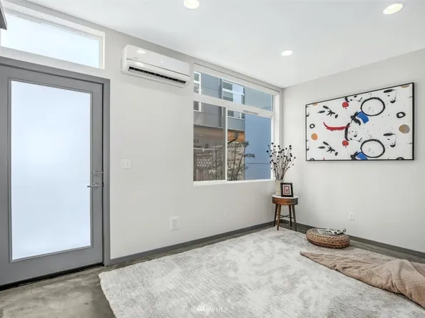 5936 E 36th Ave S #E, Seattle, WA 98118