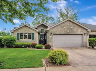 1 Hilgert Ct, Grant Park, IL 60940