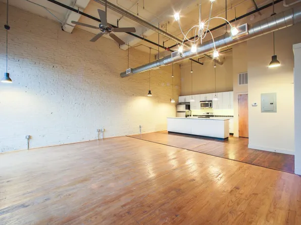 1300 Main St, Lynchburg, VA