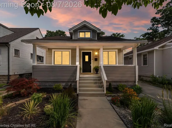 460 W Chesterfield St, Ferndale, MI 48220