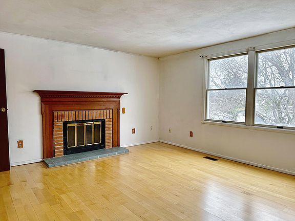 5th image of 4771 Sabre Ln