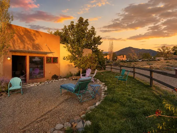 18 Comanche #32, El Prado, NM 87529
