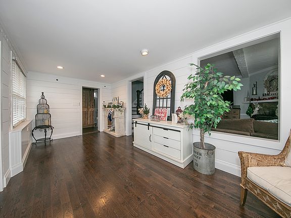 4th image of 31 Nantwick St