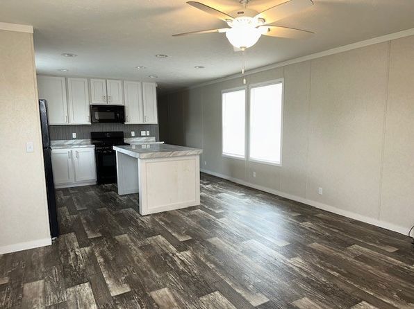 1811 Carmel Dr #99