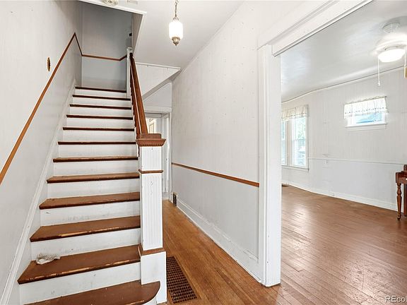 4th image of 4189 Julian Street