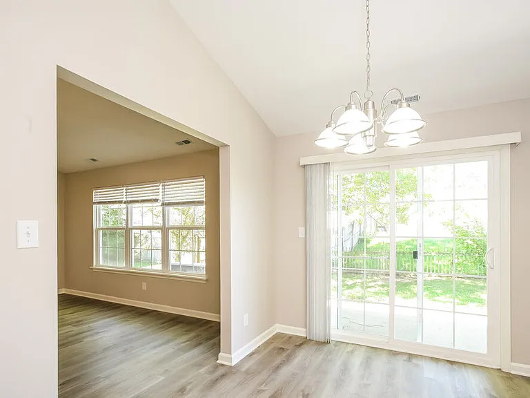 6114 King Lear Ct — Photo 5