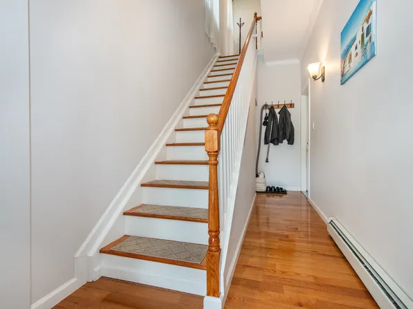 239 Desoto Place image 2 of 23