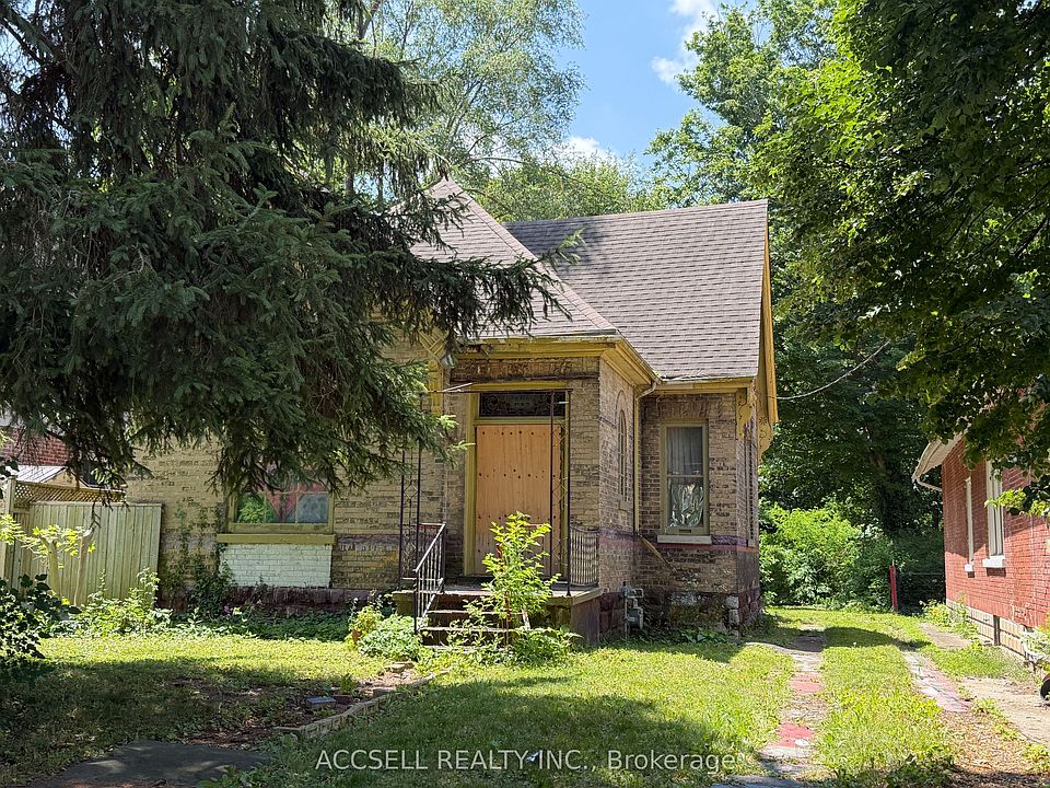 1st image of 135 High St
