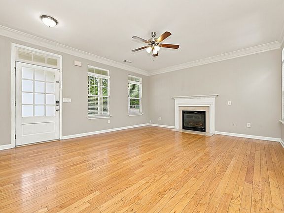 3rd image of 295 Monarch Village Way