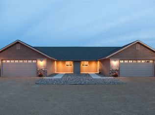 541 Cherry Ln, Roberts, WI 54023