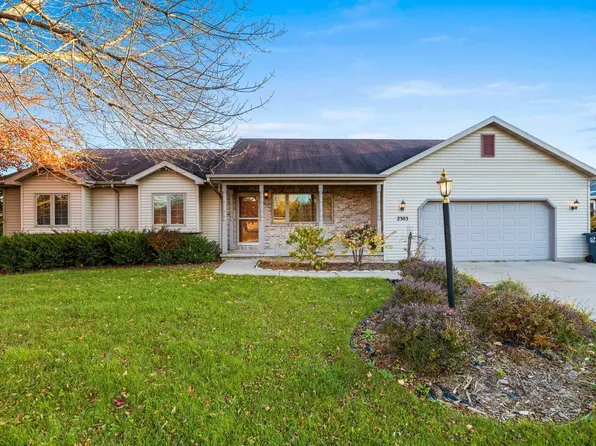 W2303 Saint Germaine Ct, Appleton, WI 54915