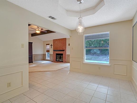 4th image of 6817 Brookdale Dr