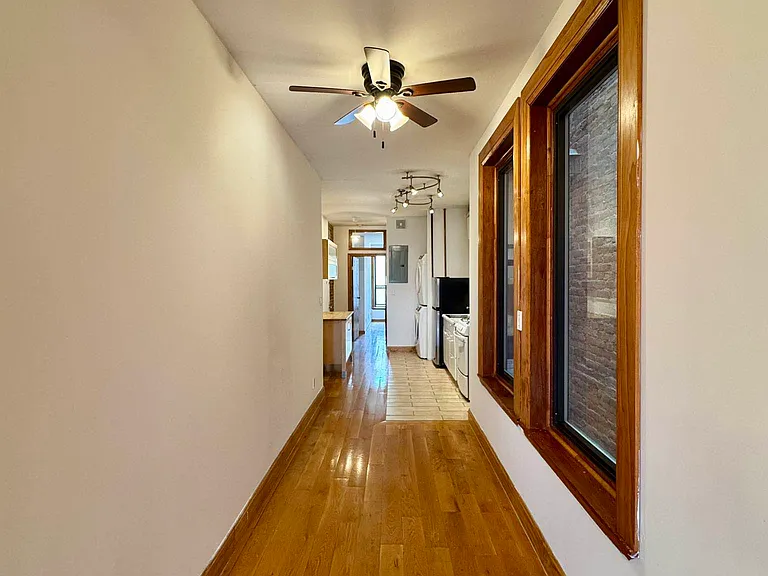 2250 1st Ave #4S — Photo 19