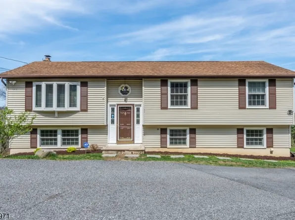 9 Valley Ter, Vernon Twp., NJ 07462