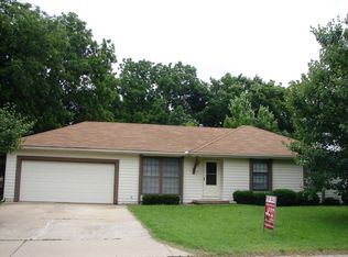 8535 Stearns Rd, Overland Park, KS 66214