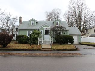 214 Riverside Dr, Dedham, MA 02026