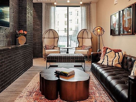 gallery_Clubhouse-06b4c2d971421564159e9ad209f4f013