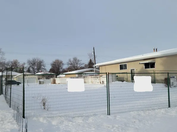 12218 87th St NW, Edmonton, AB T5B 3N8