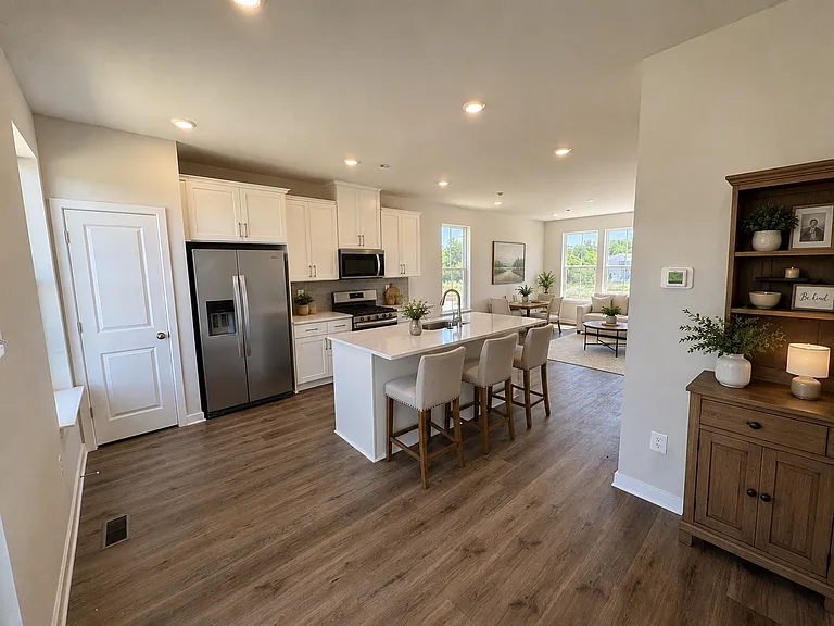 352 Mingo Way #352 — Photo 13