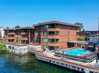 2330 43rd Ave E APT 402B, Seattle, WA 98112