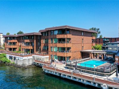 2330 43rd Avenue E #402B, Seattle, WA, 98112
