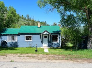 711 Maple St, Hot Sulphur Springs, CO 80451
