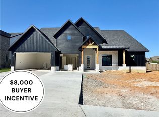 930 Gallatin St, Bentonville, AR 72712