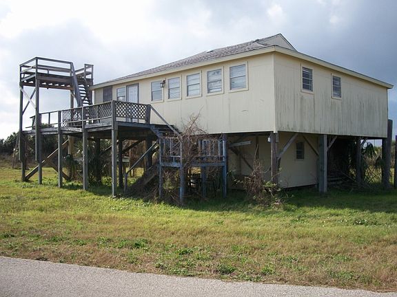 3rd image of 801 Anderson Ave