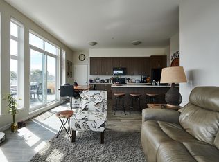2560 Quadra St #859759, Victoria, BC