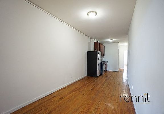 2nd image of 141 Thames St #3F