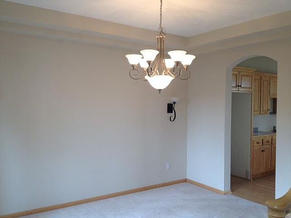 5th image of 5547 Trenton Ln N