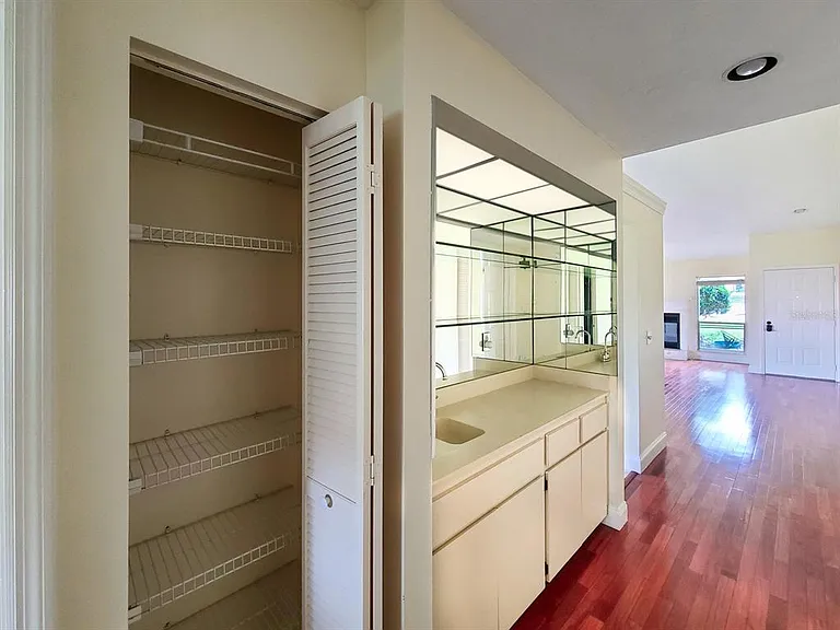 2321 SE 19th Cir — Photo 18